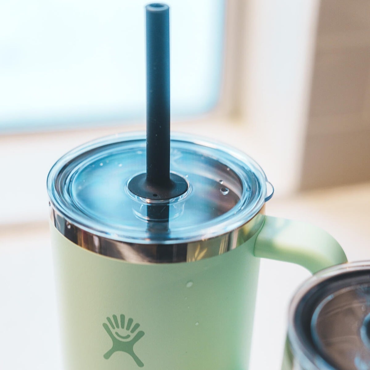 24 oz (710 ml) Travel Tumbler imagen de la pestaña de detalles.